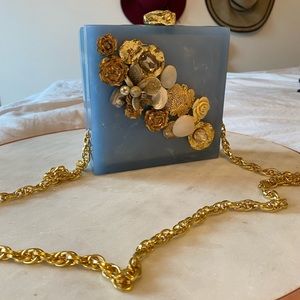 Mintsa clutch- perfect condition